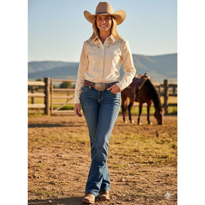 ARIAT R.E.A.L Denim Bootcut Jeans Studded Pockets Mid-Rise Size 27S VGUC